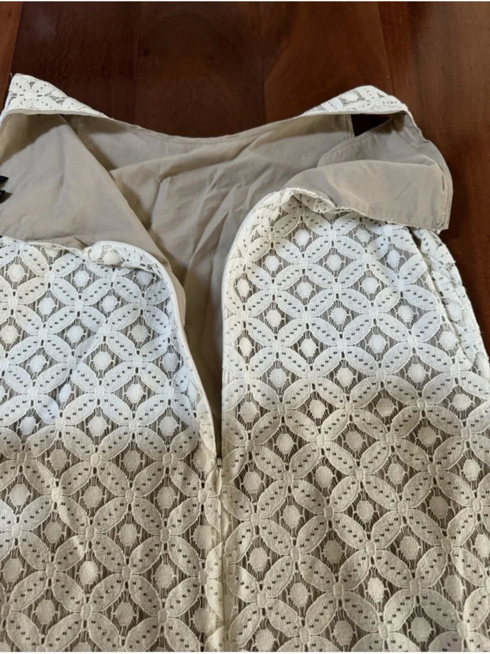 Apt. 9 White Diamond Eyelet Sleeveless Shift Dress - Picture 4 of 7